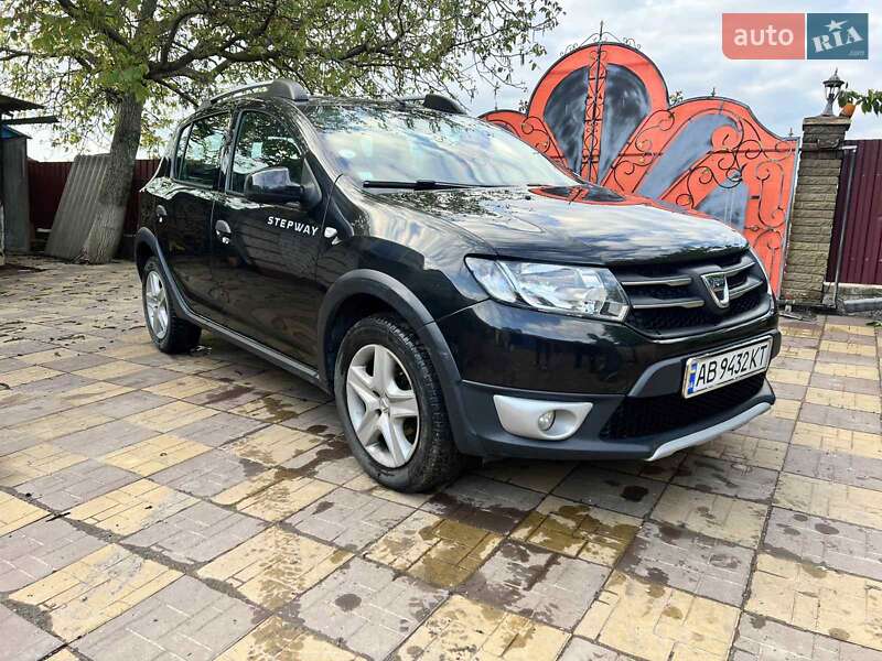 Внедорожник / Кроссовер Dacia Sandero StepWay 2015 в Виннице