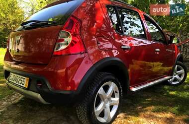 Позашляховик / Кросовер Dacia Sandero StepWay 2010 в Луцьку