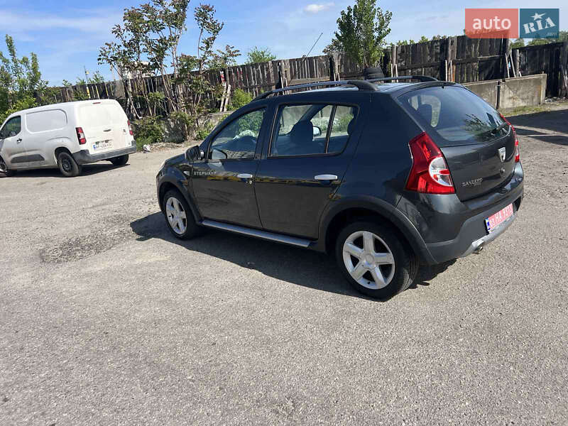 Позашляховик / Кросовер Dacia Sandero StepWay 2010 в Запоріжжі