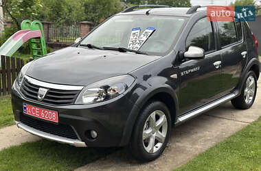 Позашляховик / Кросовер Dacia Sandero StepWay 2010 в Івано-Франківську