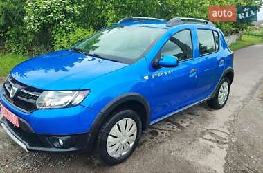 Внедорожник / Кроссовер Dacia Sandero StepWay 2016 в Дубно