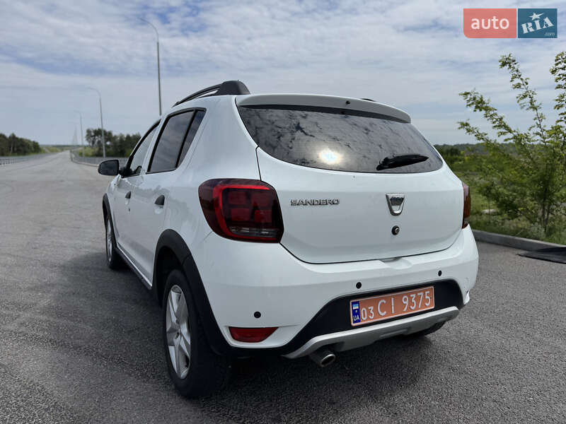 Внедорожник / Кроссовер Dacia Sandero StepWay 2019 в Ровно