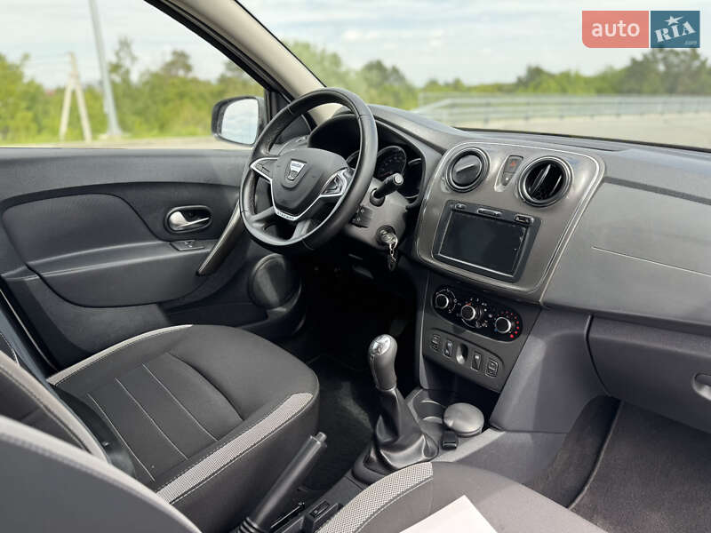 Внедорожник / Кроссовер Dacia Sandero StepWay 2019 в Ровно
