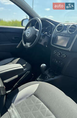 Внедорожник / Кроссовер Dacia Sandero StepWay 2016 в 