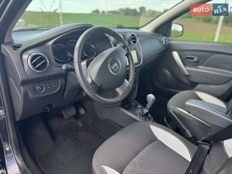 Внедорожник / Кроссовер Dacia Sandero StepWay 2016 в Ровно