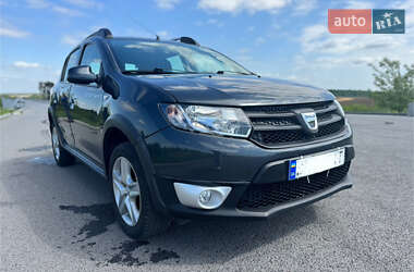 Внедорожник / Кроссовер Dacia Sandero StepWay 2016 в Ровно