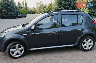 Позашляховик / Кросовер Dacia Sandero StepWay 2009 в 
