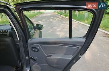 Позашляховик / Кросовер Dacia Sandero StepWay 2009 в 
