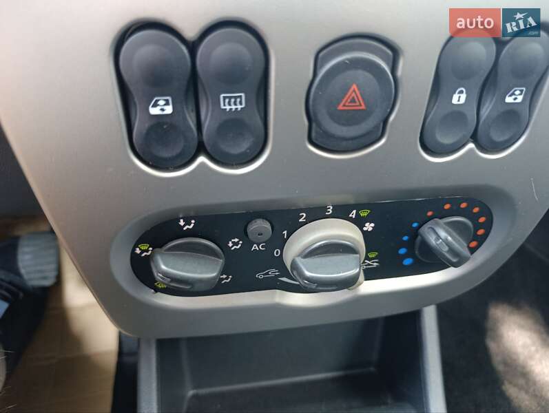 Внедорожник / Кроссовер Dacia Sandero StepWay 2011 в Харькове