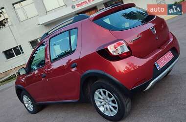 Внедорожник / Кроссовер Dacia Sandero StepWay 2013 в 