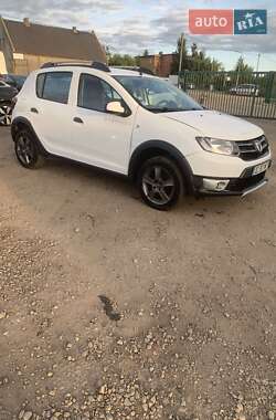 Позашляховик / Кросовер Dacia Sandero StepWay 2016 в Шептицькому