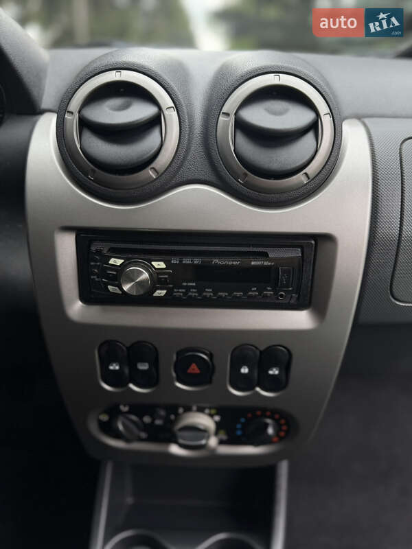 Внедорожник / Кроссовер Dacia Sandero StepWay 2011 в Умани