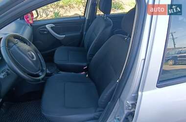 Внедорожник / Кроссовер Dacia Sandero StepWay 2011 в 