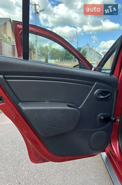 Внедорожник / Кроссовер Dacia Sandero StepWay 2010 в 