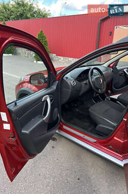 Внедорожник / Кроссовер Dacia Sandero StepWay 2010 в 