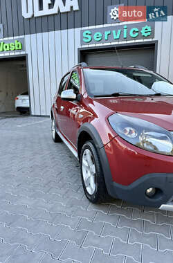 Внедорожник / Кроссовер Dacia Sandero StepWay 2009 в 