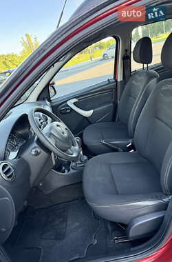 Внедорожник / Кроссовер Dacia Sandero StepWay 2009 в 
