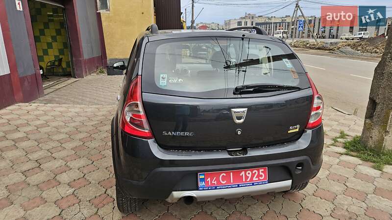 Внедорожник / Кроссовер Dacia Sandero StepWay 2011 в Калуше