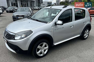 Позашляховик / Кросовер Dacia Sandero StepWay 2011 в Львові