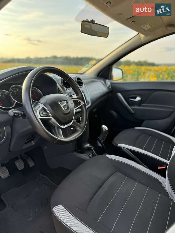 Внедорожник / Кроссовер Dacia Sandero StepWay 2017 в Ровно