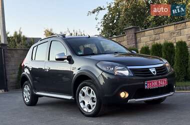Позашляховик / Кросовер Dacia Sandero StepWay 2012 в Луцьку