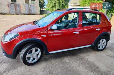 Позашляховик / Кросовер Dacia Sandero StepWay 2011 в Глухові