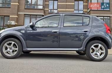 Позашляховик / Кросовер Dacia Sandero StepWay 2010 в Чернігові
