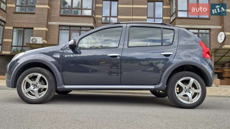 Внедорожник / Кроссовер Dacia Sandero StepWay 2010 в Чернигове