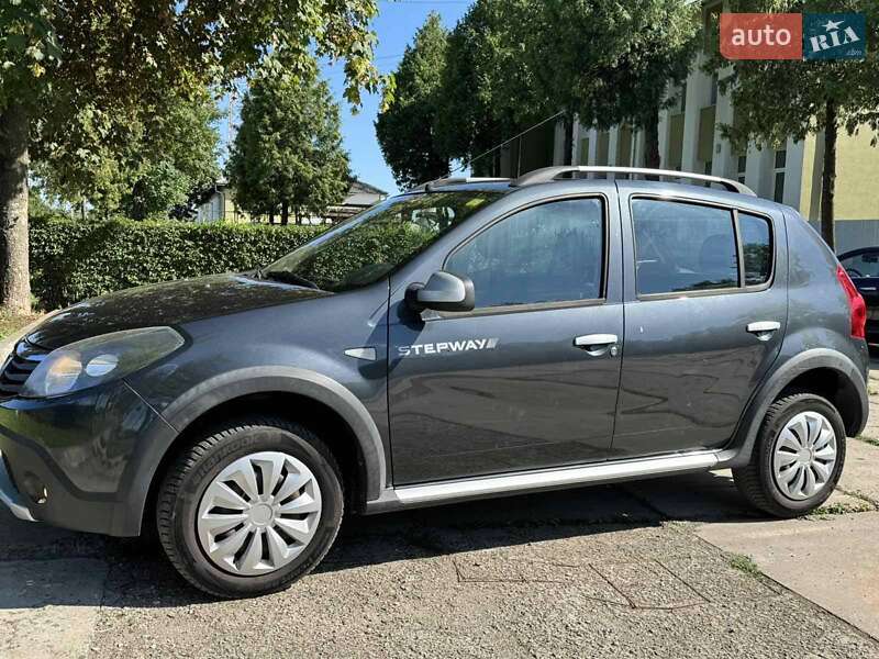 Внедорожник / Кроссовер Dacia Sandero StepWay 2012 в Стрые фото 15 Внедорожник / Кроссовер Dacia Sandero StepWay 2012 в Стрые