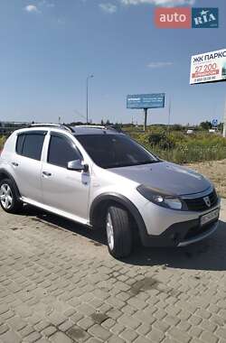 Внедорожник / Кроссовер Dacia Sandero StepWay 2010 в 