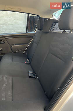 Внедорожник / Кроссовер Dacia Sandero StepWay 2010 в 