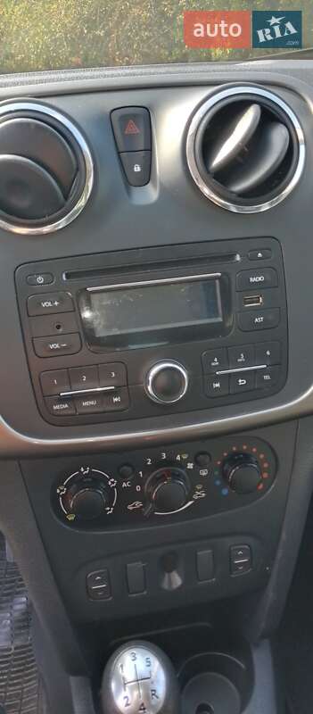 Внедорожник / Кроссовер Dacia Sandero StepWay 2013 в Чернигове