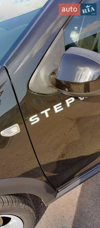 Внедорожник / Кроссовер Dacia Sandero StepWay 2013 в Чернигове