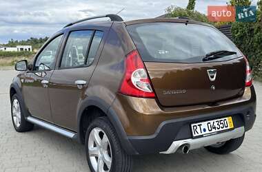 Внедорожник / Кроссовер Dacia Sandero StepWay 2012 в 