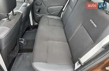 Внедорожник / Кроссовер Dacia Sandero StepWay 2012 в 