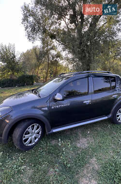 Внедорожник / Кроссовер Dacia Sandero StepWay 2009 в Гайсине