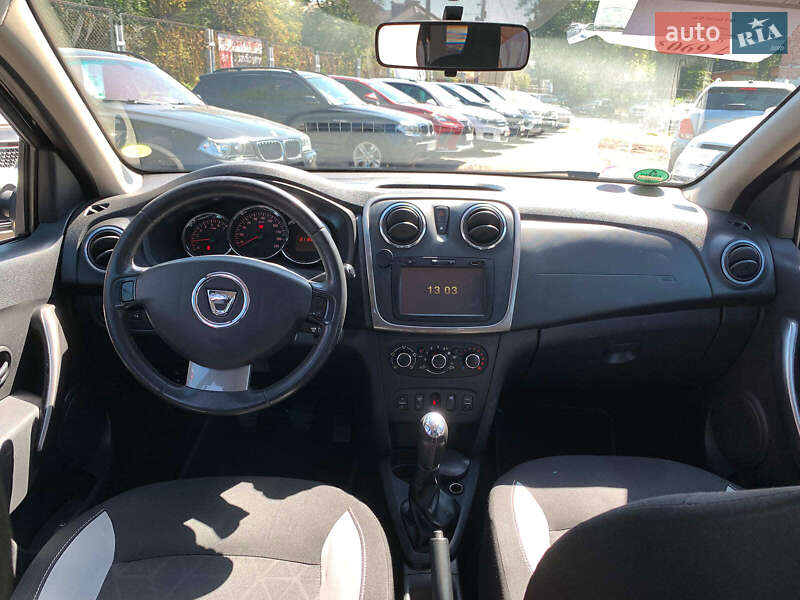 Внедорожник / Кроссовер Dacia Sandero StepWay 2015 в Виннице
