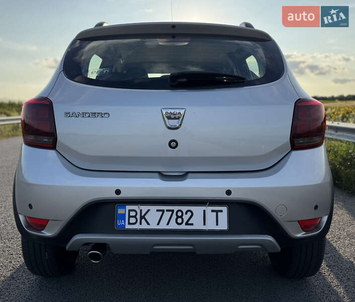 Внедорожник / Кроссовер Dacia Sandero StepWay 2017 в Ровно