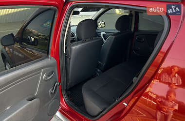 Позашляховик / Кросовер Dacia Sandero StepWay 2009 в  фото 15 Позашляховик / Кросовер Dacia Sandero StepWay 2009 в