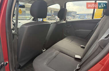 Позашляховик / Кросовер Dacia Sandero StepWay 2011 в 