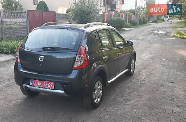Внедорожник / Кроссовер Dacia Sandero StepWay 2012 в 