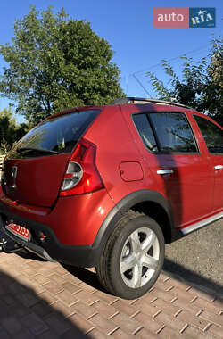 Внедорожник / Кроссовер Dacia Sandero StepWay 2012 в 