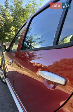 Внедорожник / Кроссовер Dacia Sandero StepWay 2012 в 
