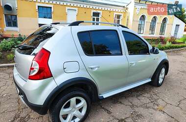 Внедорожник / Кроссовер Dacia Sandero StepWay 2012 в 