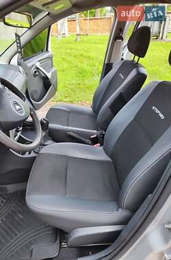 Внедорожник / Кроссовер Dacia Sandero StepWay 2012 в 