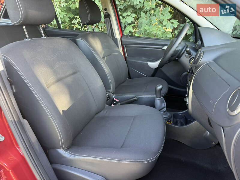 Внедорожник / Кроссовер Dacia Sandero StepWay 2011 в Ровно