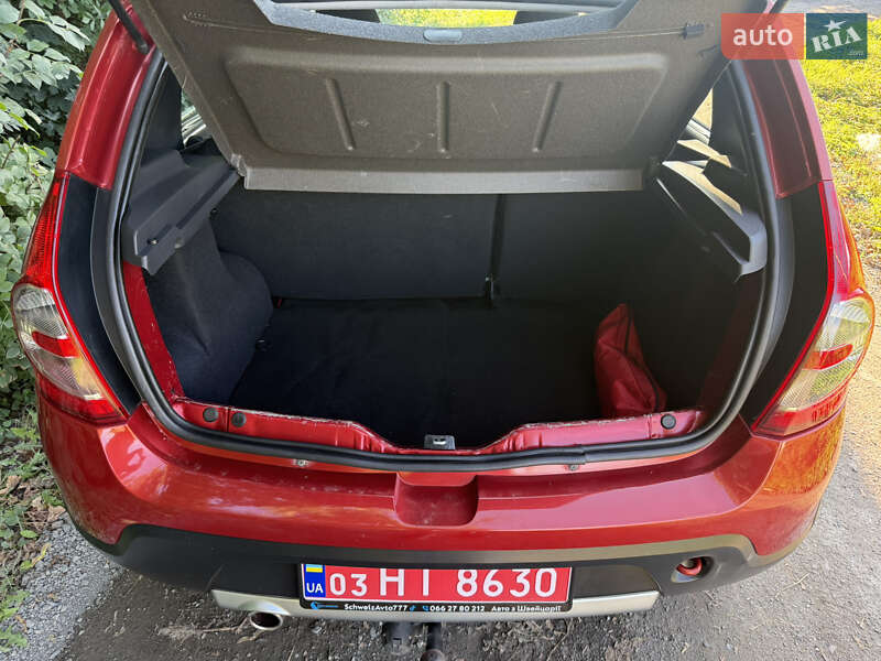 Внедорожник / Кроссовер Dacia Sandero StepWay 2011 в Ровно