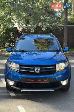 Внедорожник / Кроссовер Dacia Sandero StepWay 2016 в 