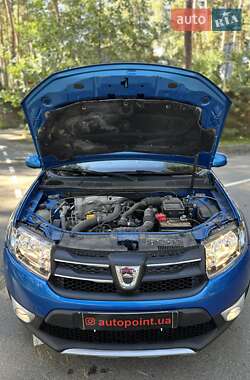 Внедорожник / Кроссовер Dacia Sandero StepWay 2016 в 