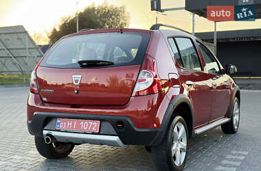 Внедорожник / Кроссовер Dacia Sandero StepWay 2011 в 